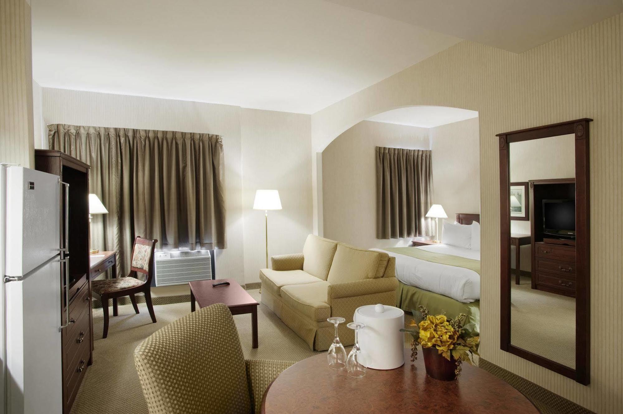 Ramada By Wyndham St. John'S Hotell Rum bild